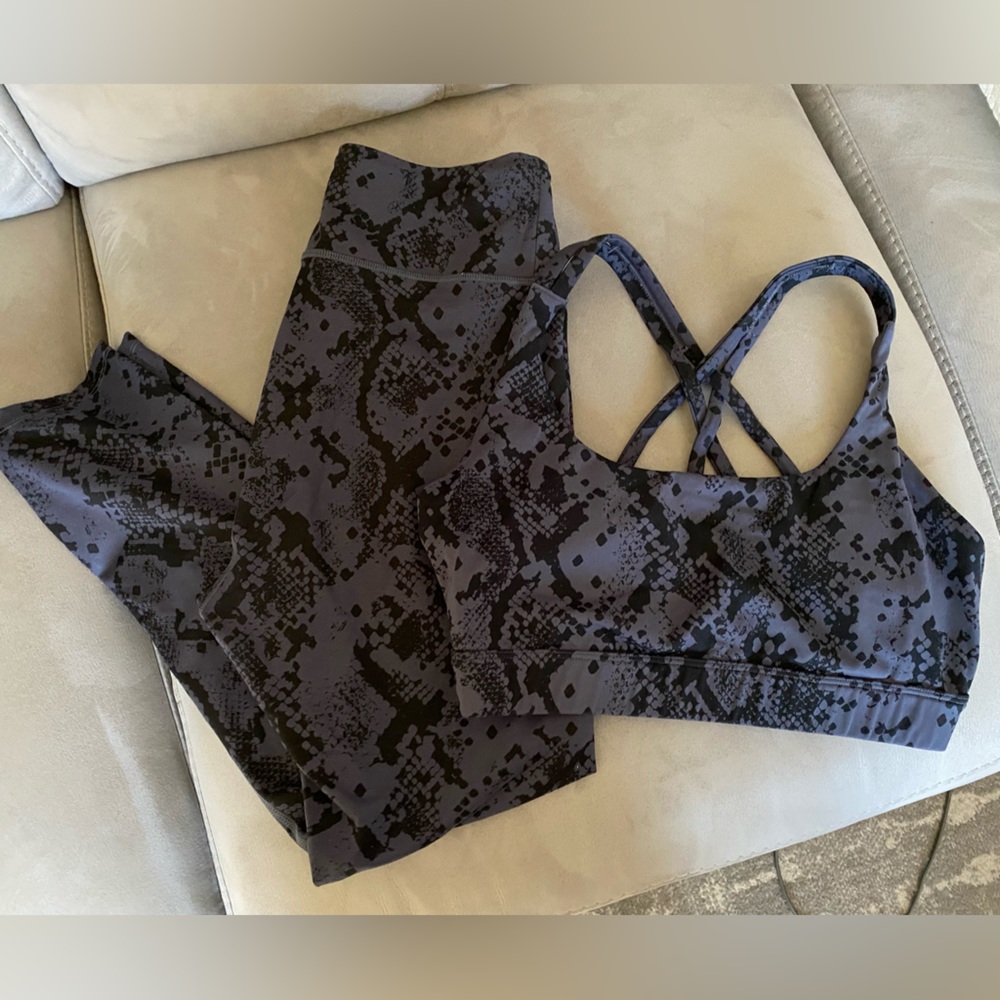 Joylab Black and Gray Women's Activewear Set